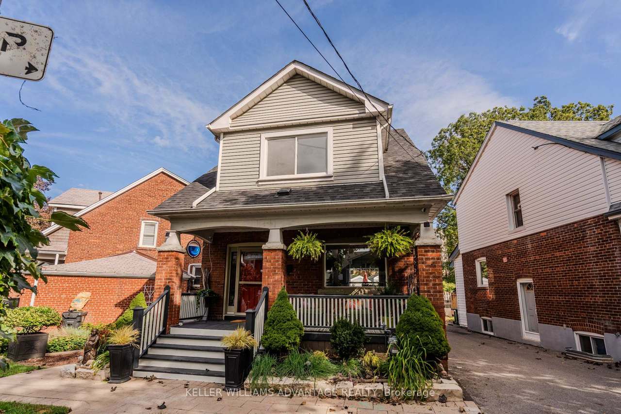5 Hemlock Avenue, Toronto, ON M4L 3E9