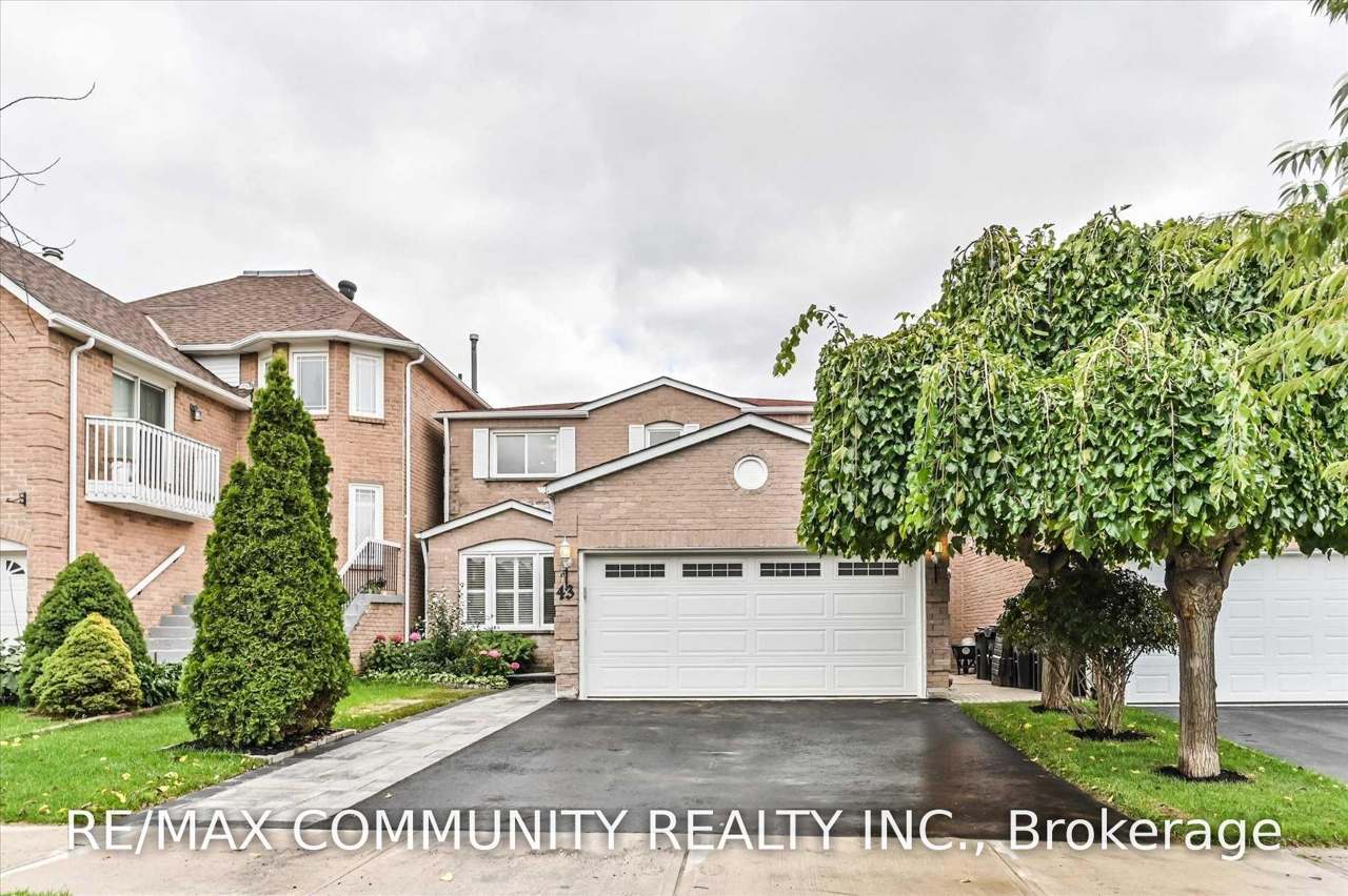 43 Fieldwood Drive, Toronto, ON M1V 3G3