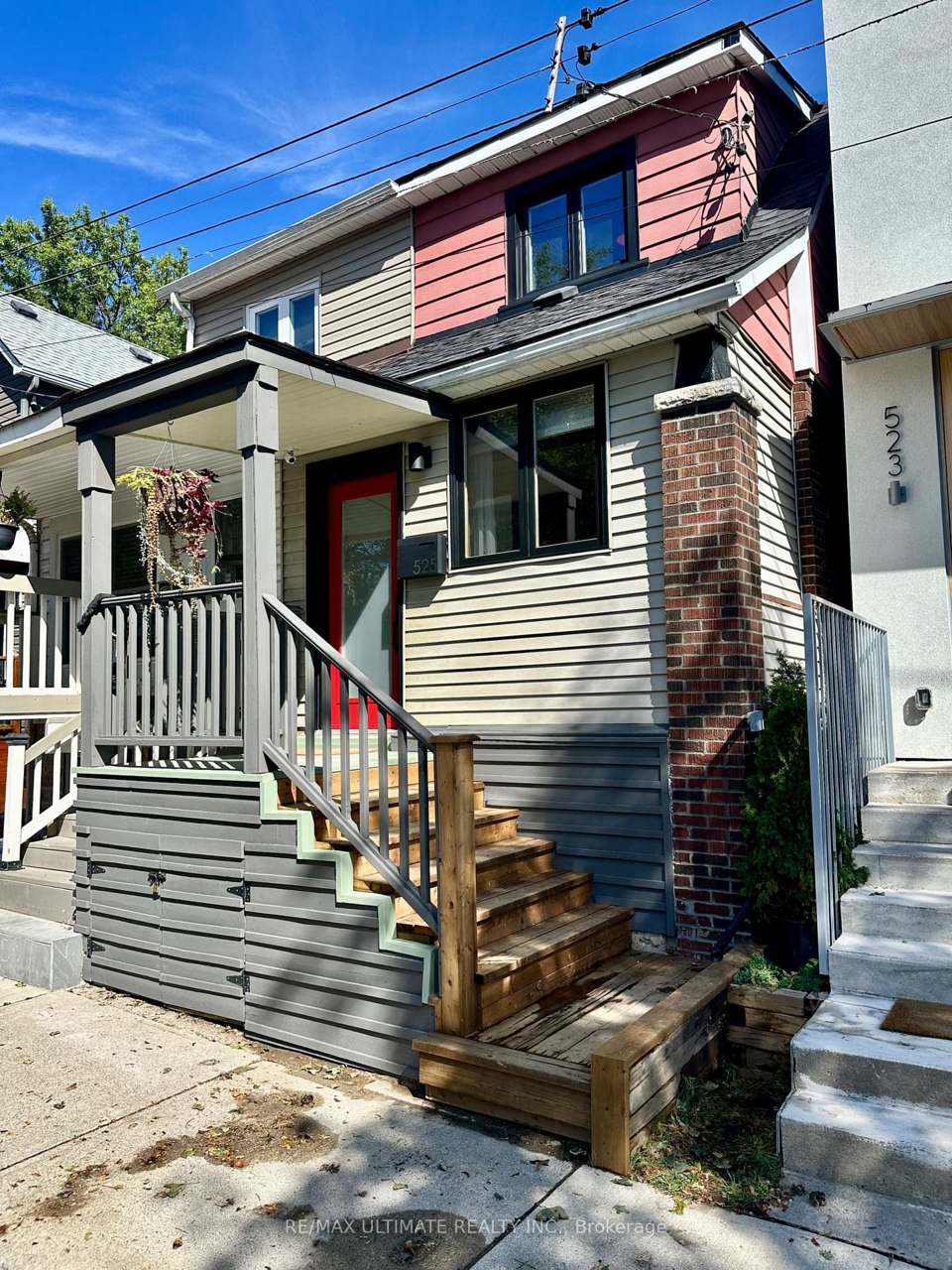 525 Craven Road, Toronto, ON M4L 2Z6