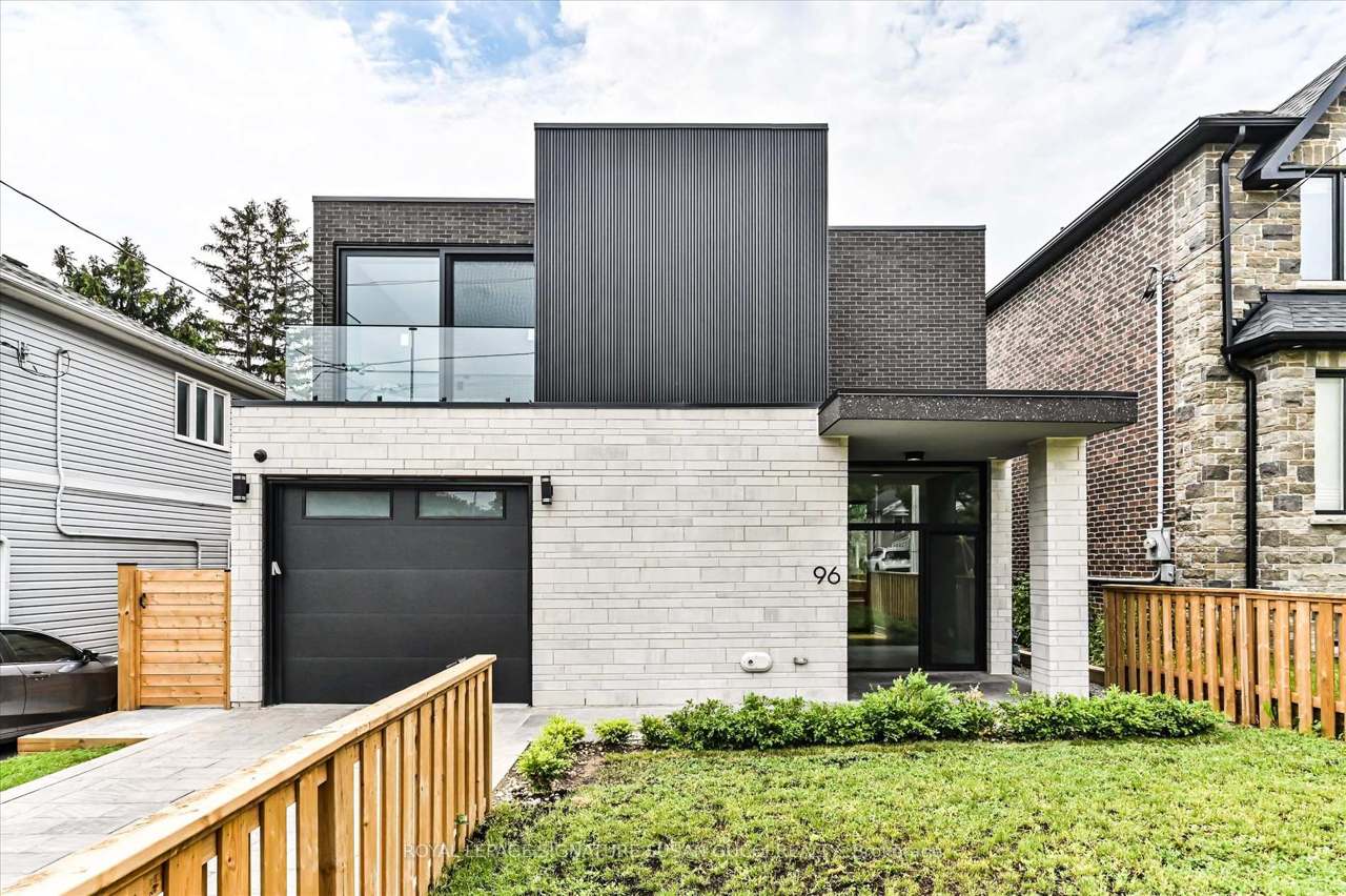96 Squires Avenue, Toronto, ON M4B 2S1