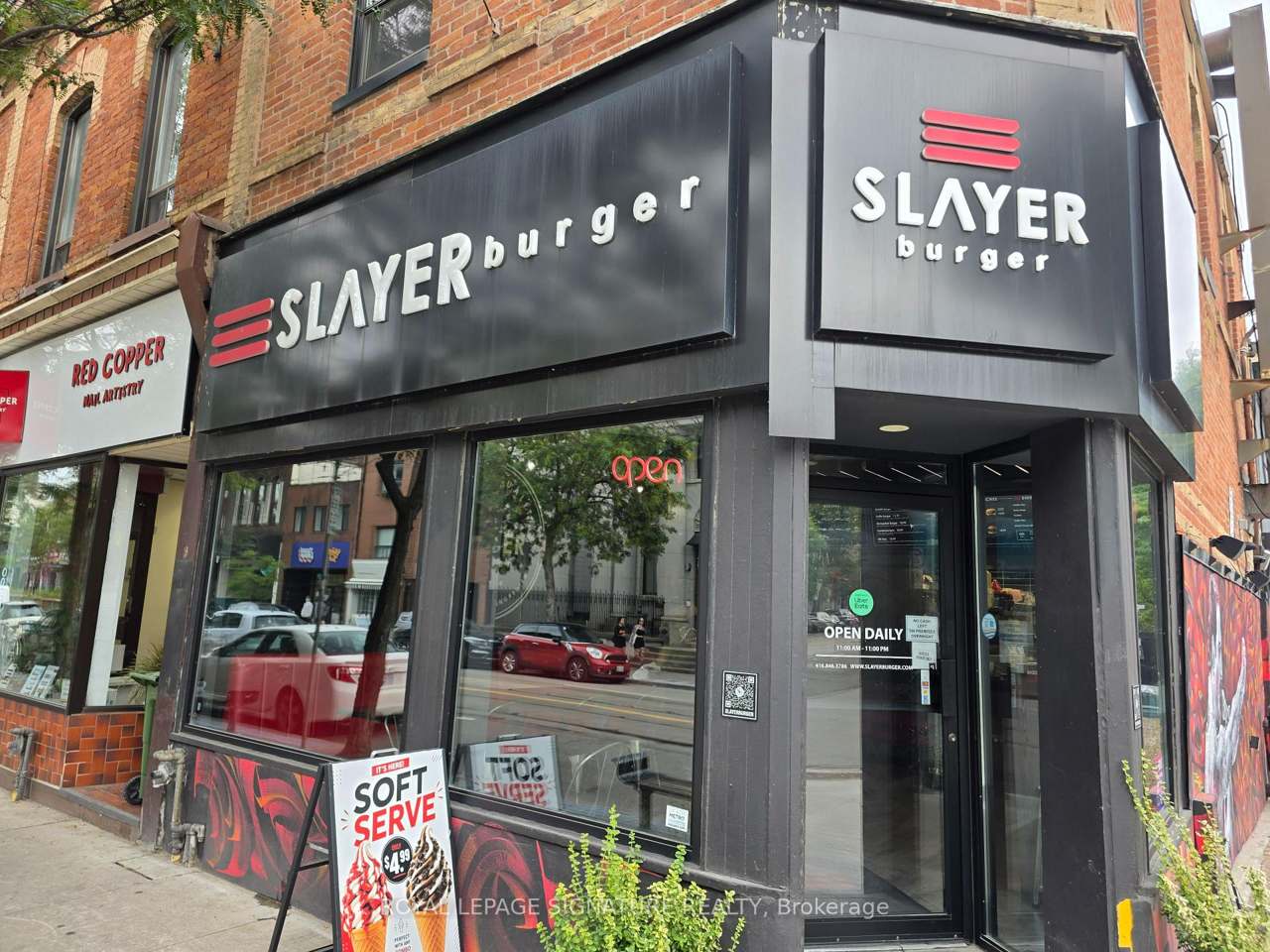 739 Queen Street E, Toronto, ON M4M 1H4