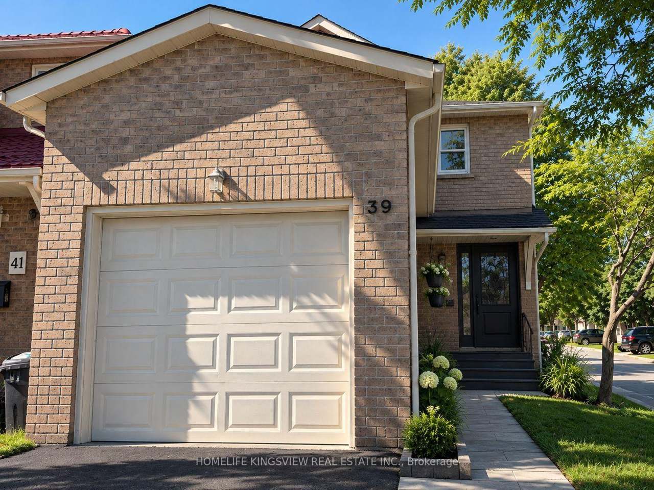 39 Pioneer Pathway, Toronto, ON M1B 3S3