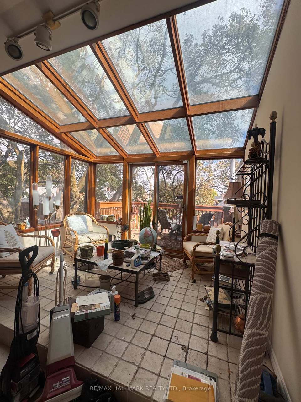 133 Hampton Avenue, Toronto, ON M4K 2Z2