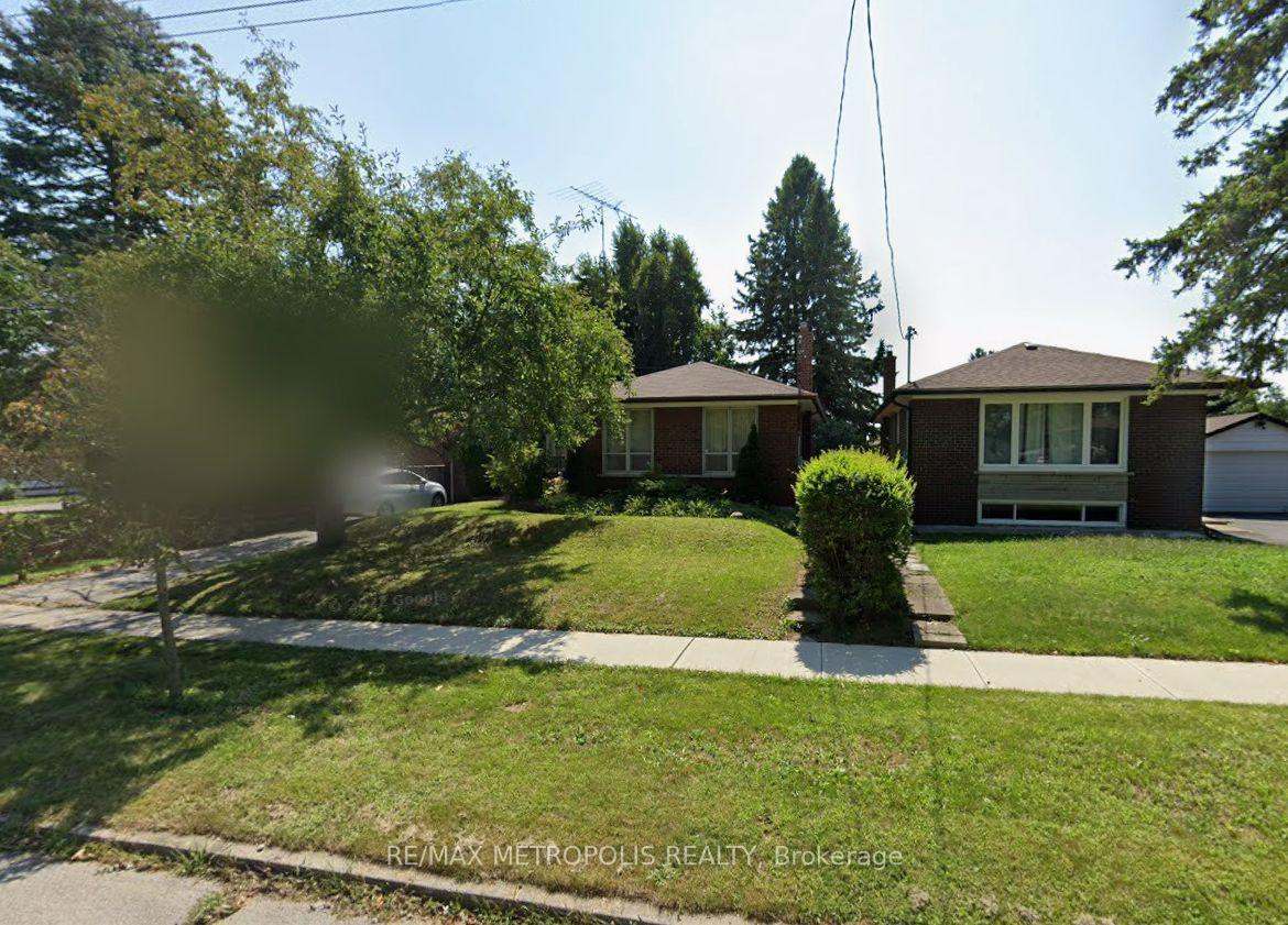 30 Melchior Drive, Toronto, ON M1E 3W5