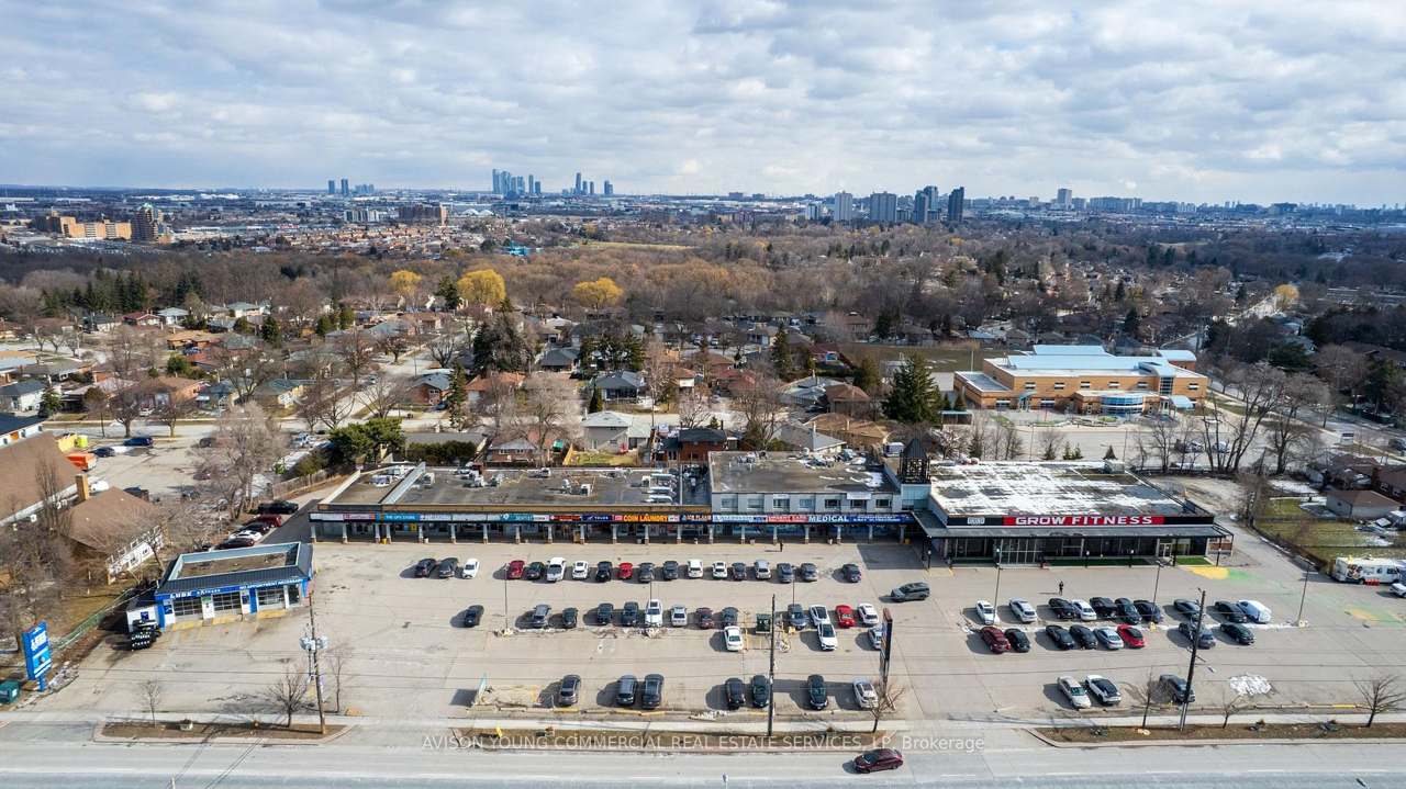 1010 Albion Road, Toronto, ON M9V 1A7