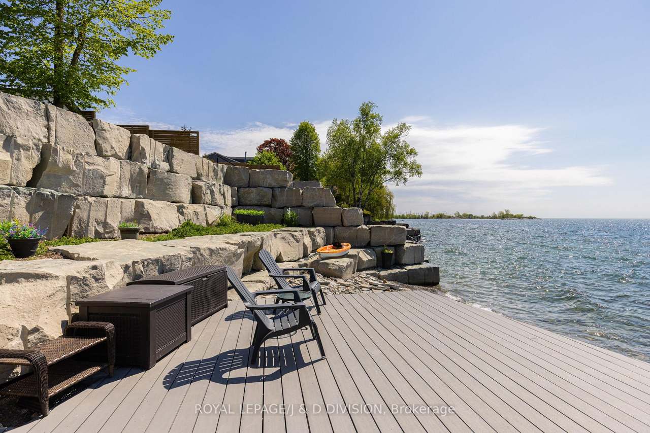 99 Lake Promenade, Toronto, ON M8W 1A2