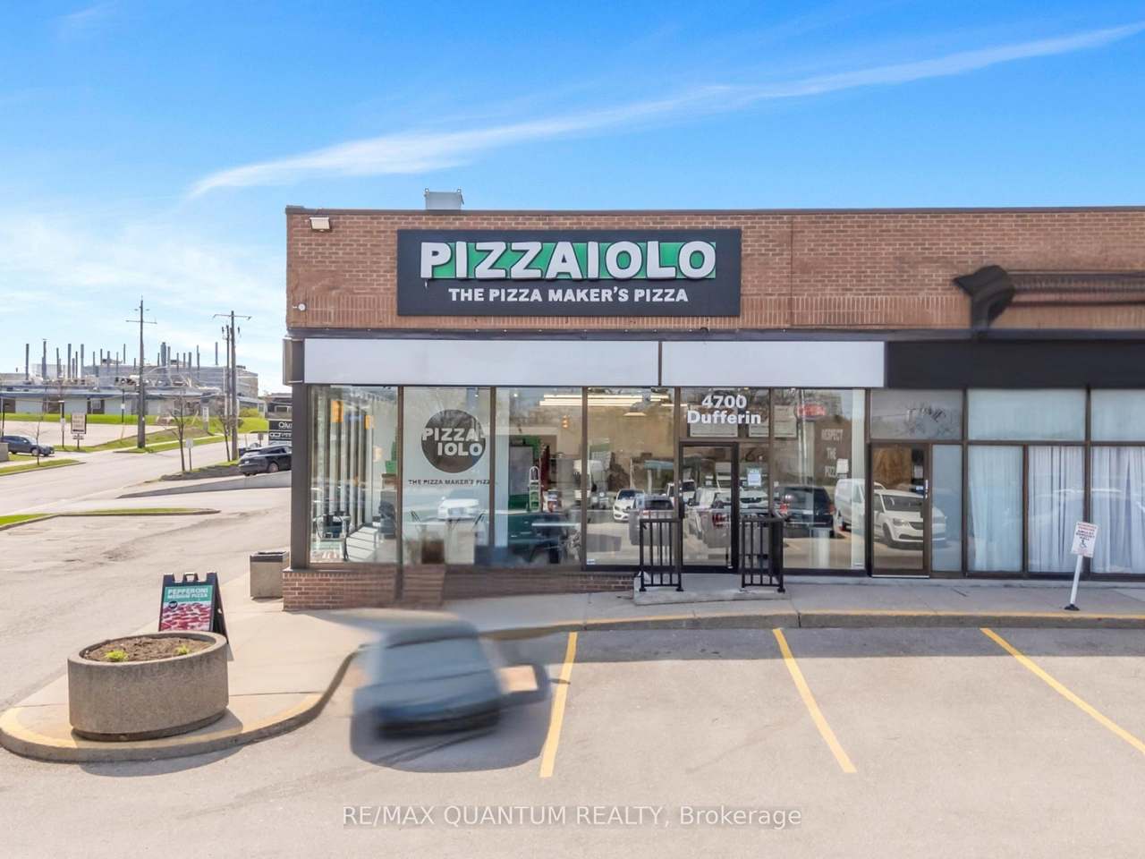 4700 Dufferin Street 1, Toronto, ON M3H 5S7