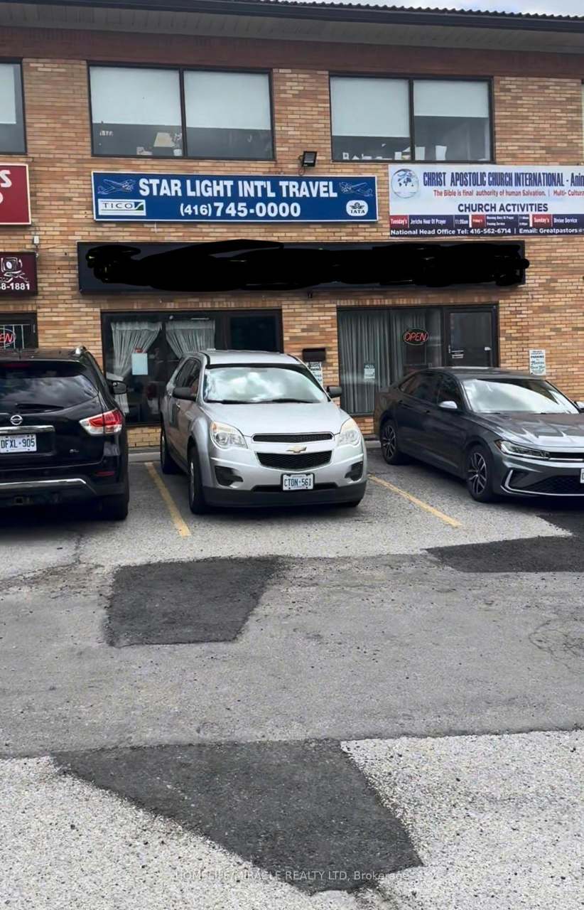 1123 Albion Road, Toronto, ON M9V 1A9