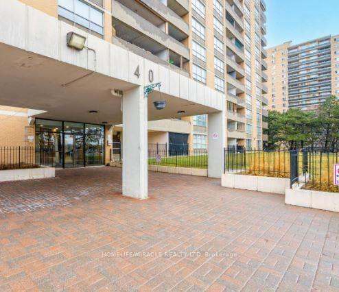 40 Panorama Court 903, Toronto, ON M9V 4M1