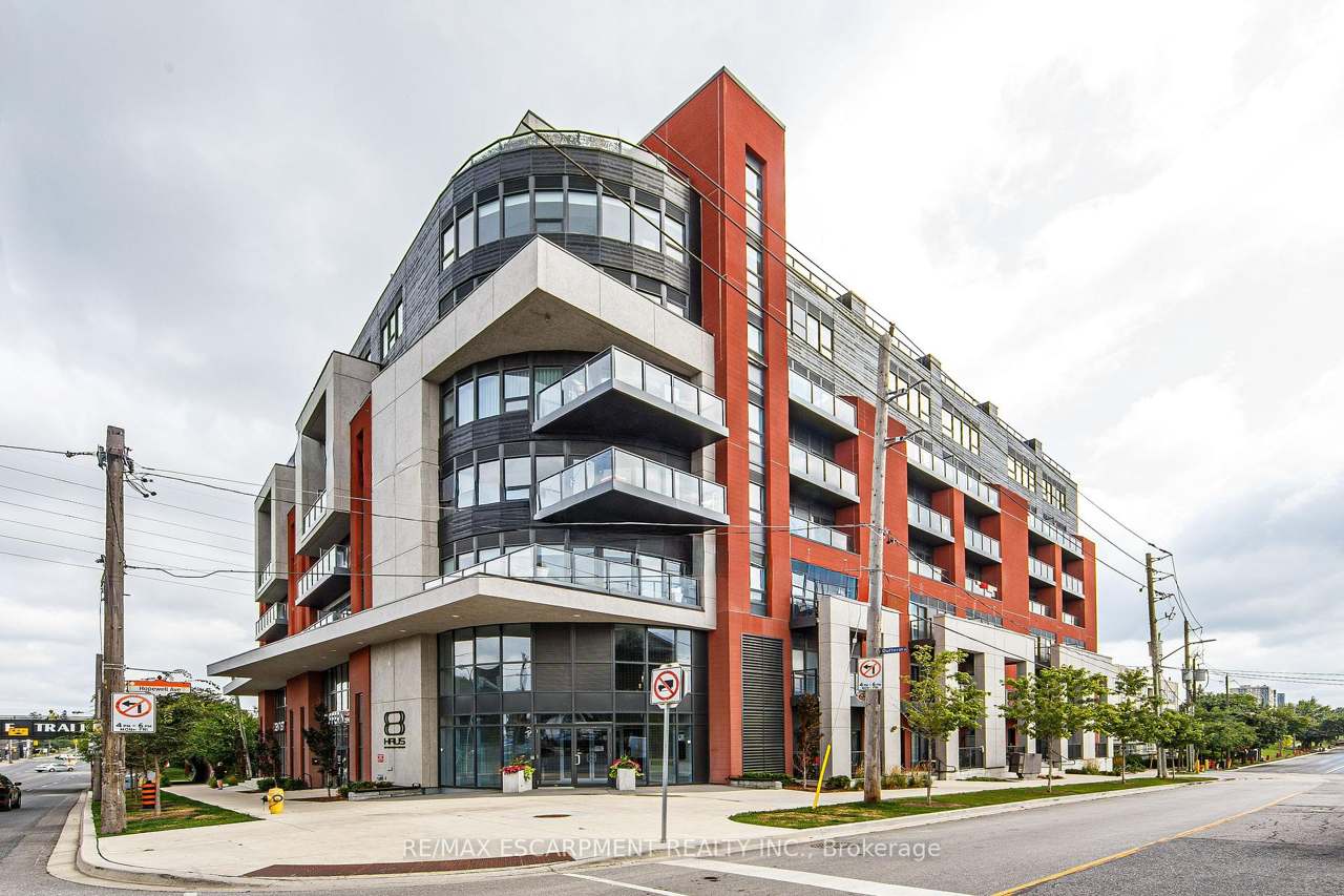 2433 Dufferin Street 112, Toronto, ON M6E 0B4