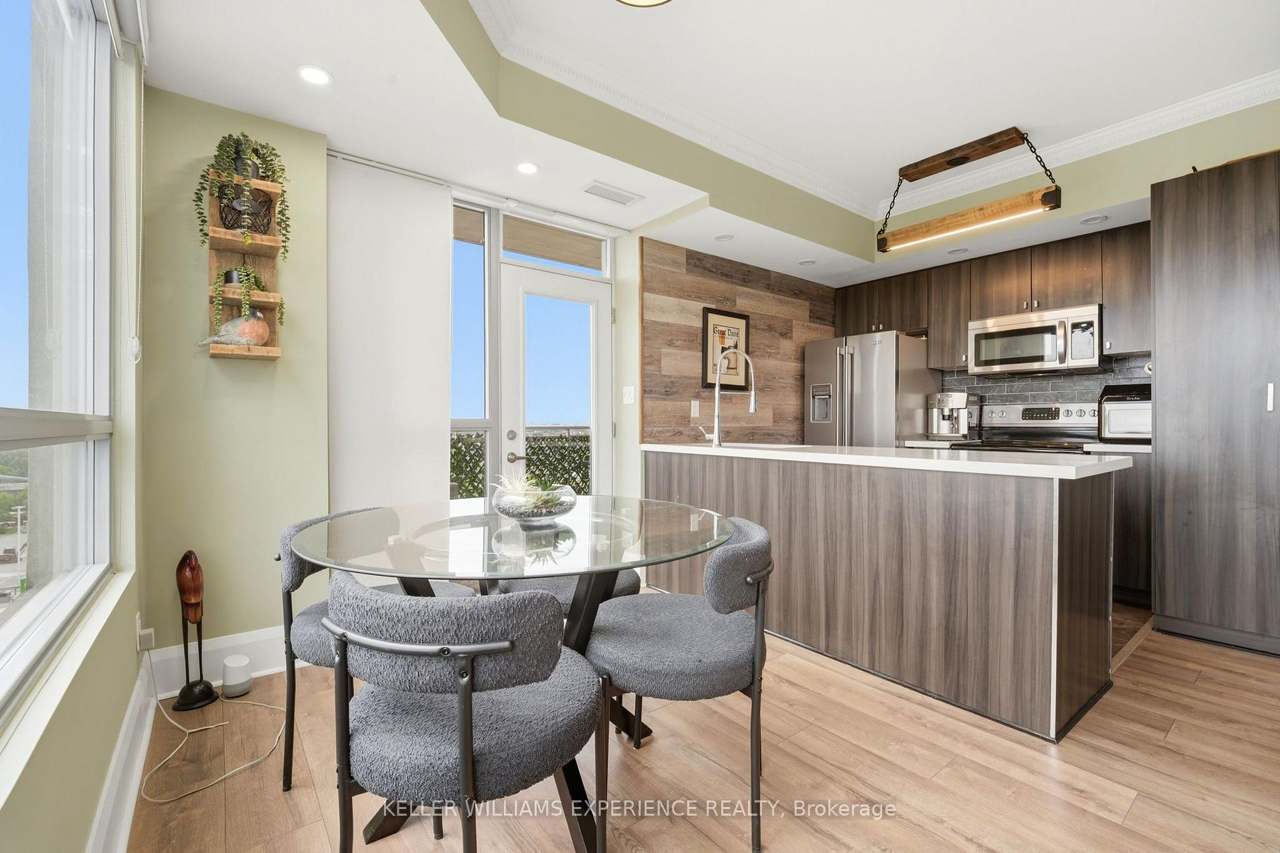2464 Weston Road 903, Toronto, ON M9N 0A2