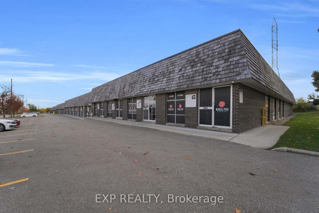 45 Brisbane Road 27, Toronto, ON M3J 2K1