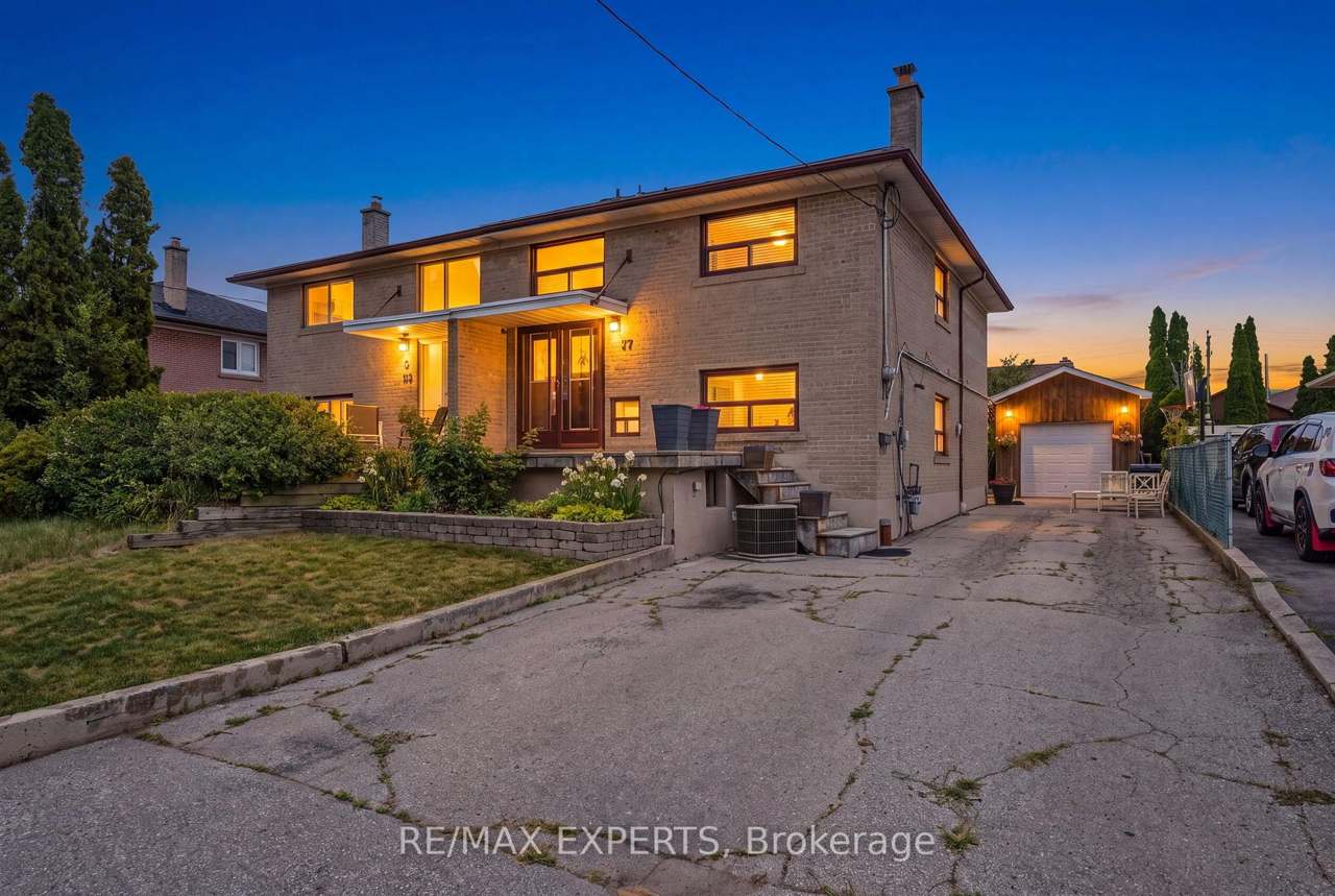 37 St Lucie Drive, Toronto, ON M9M 1S9