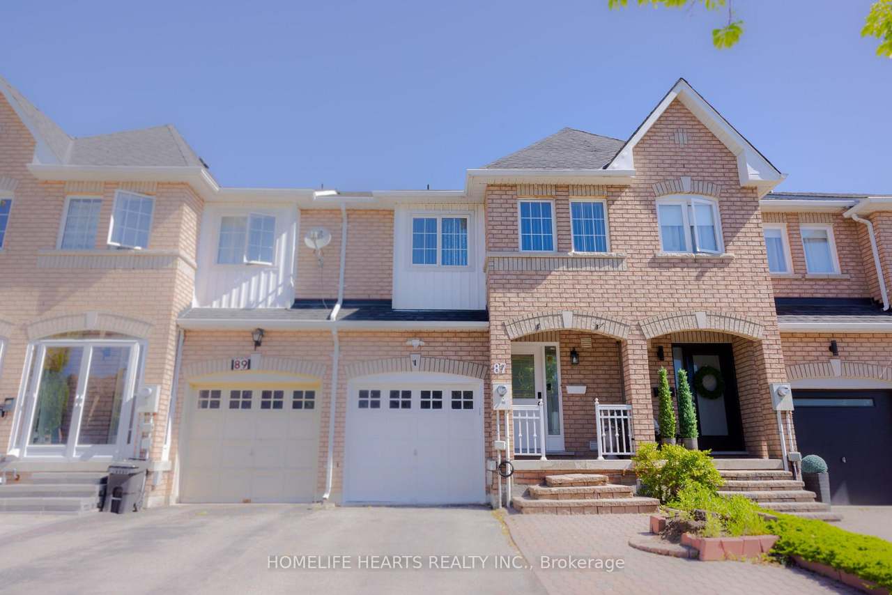 87 Sunfield Road, Toronto, ON M3M 2V2
