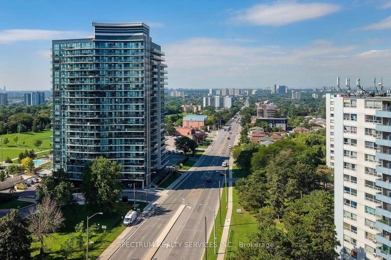 1461 Lawrence Avenue 307, Toronto, ON M6L 0A6