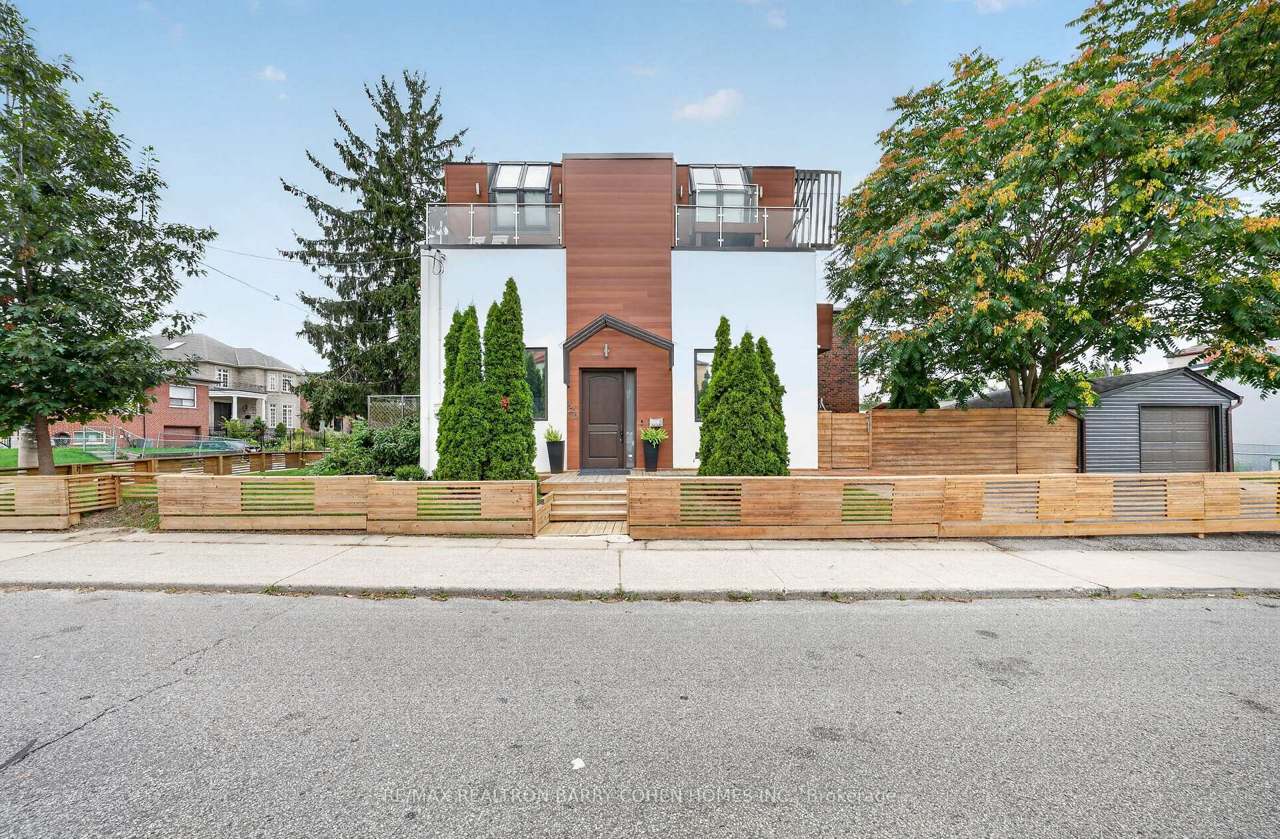 120 Hope Street, Toronto, ON M6E 1K1