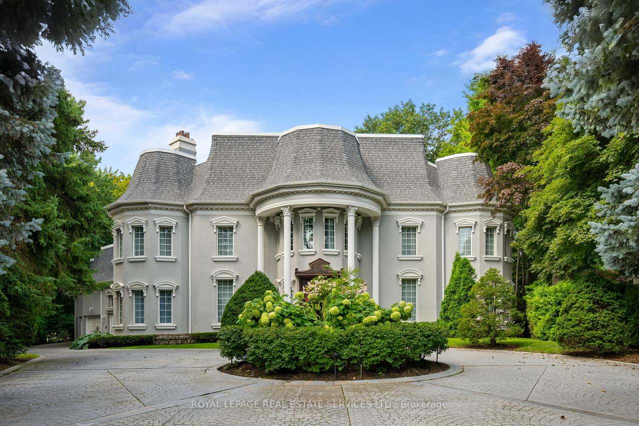 7 The Green Pines, Toronto, ON M9C 2K5