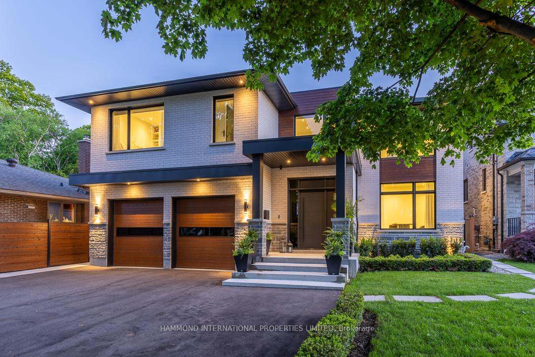 14 Penhale Drive, Toronto, ON M9P 2X4