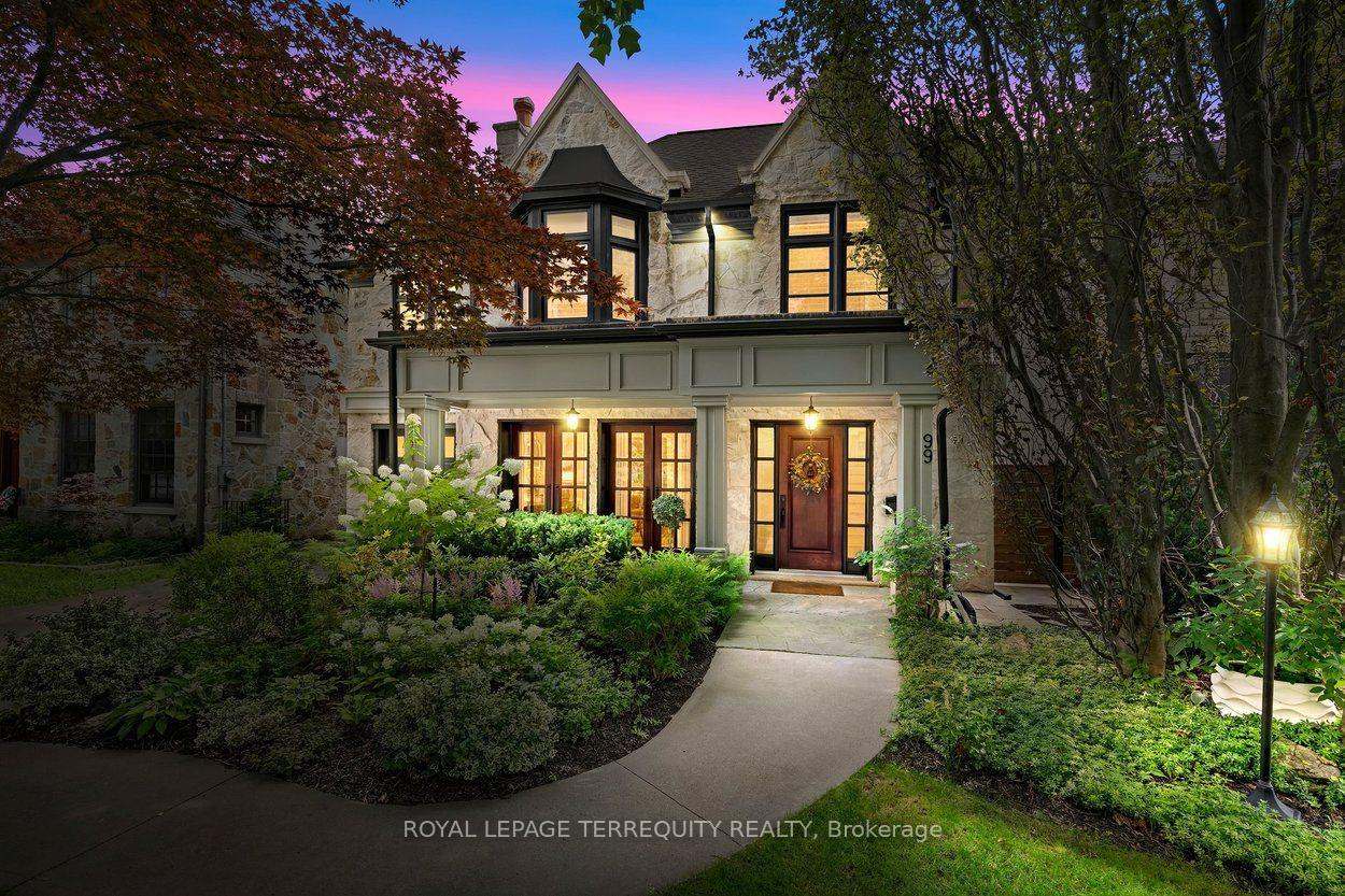99 Dunedin Drive, Toronto, ON M8X 2K8