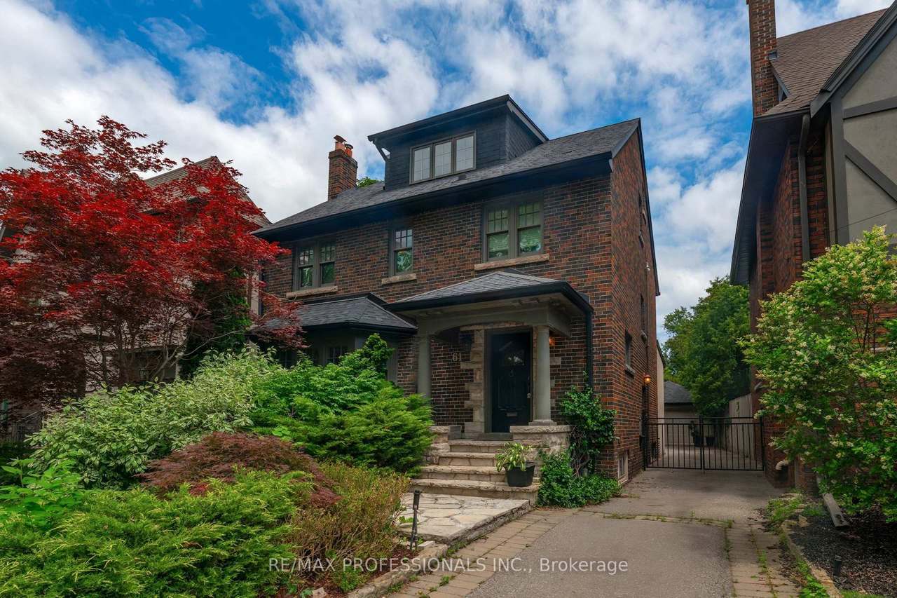 61 Grenview Boulevard N, Toronto, ON M8X 2K3