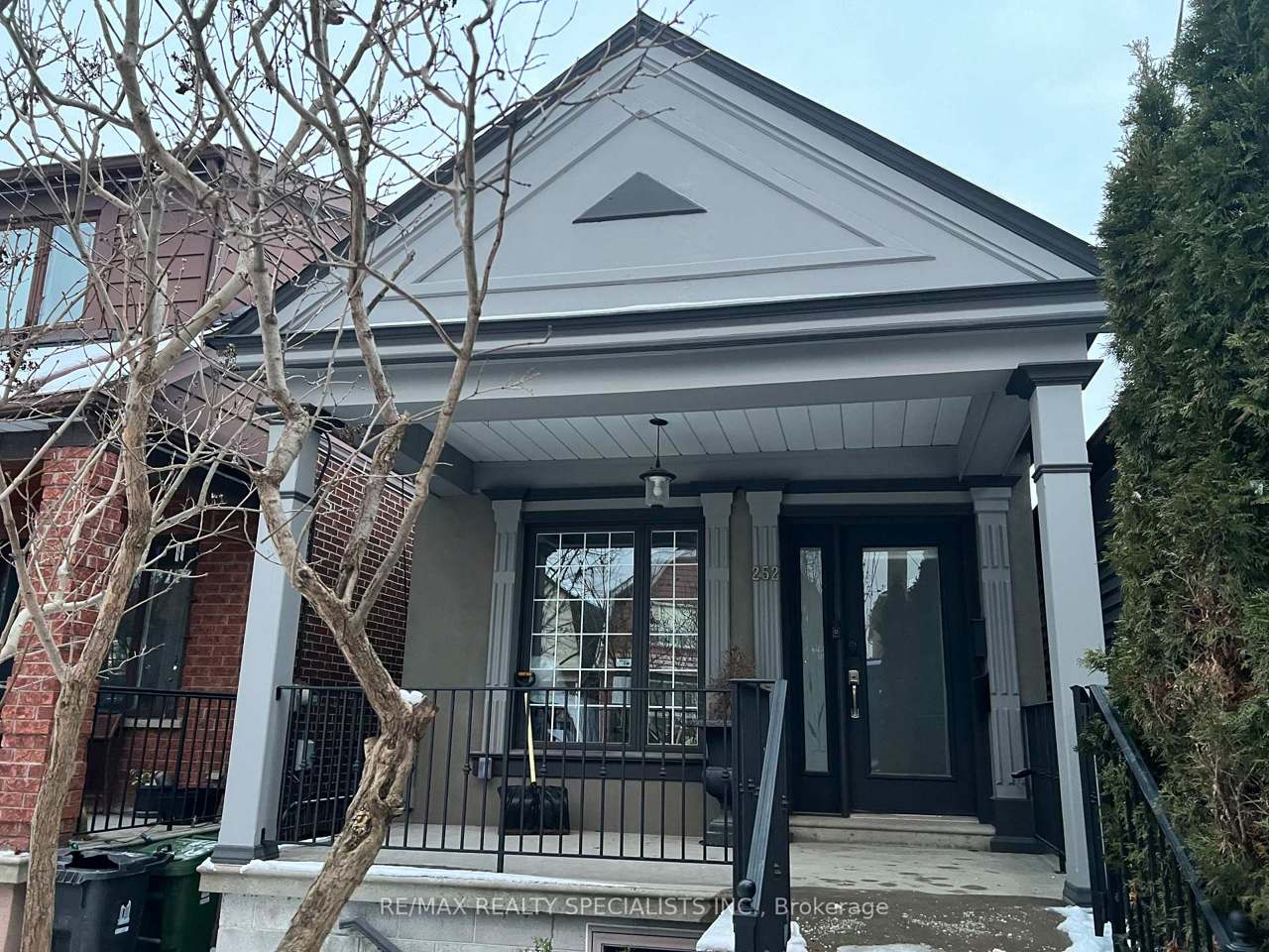 252 Earlscourt Avenue, Toronto, ON M6E 4B6