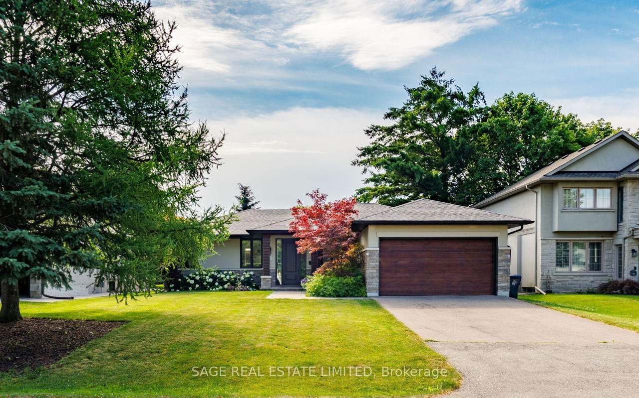 19 Oldham Road, Toronto, ON M9A 2B8