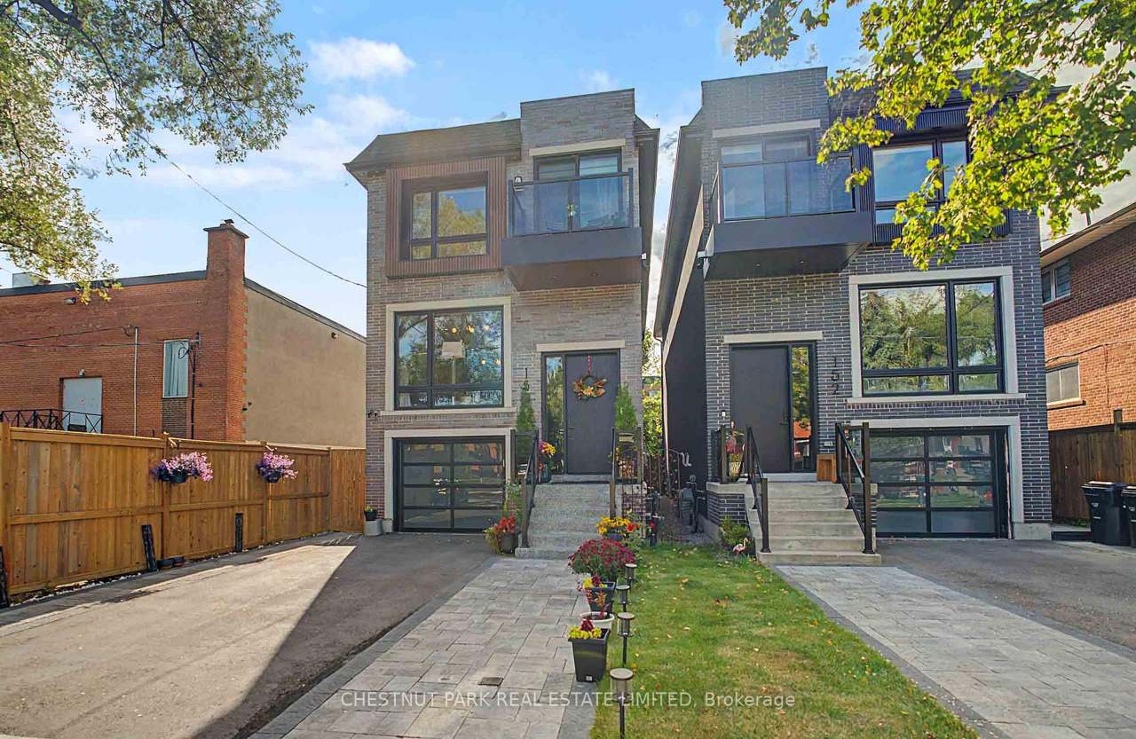 150 Sheldon Avenue, Toronto, ON M8W 4L6