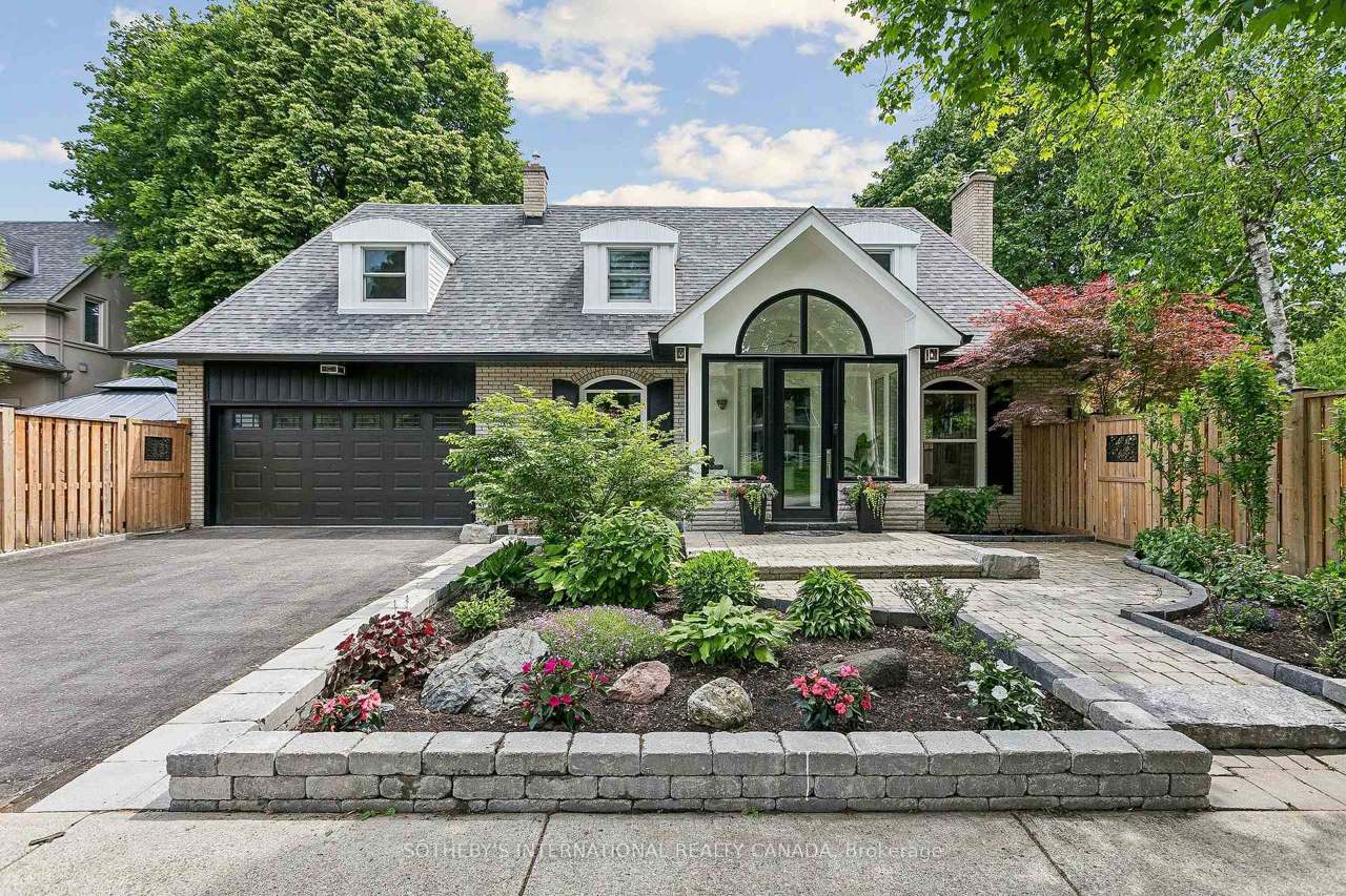 35 Shadwick Drive, Toronto, ON M9R 2V6