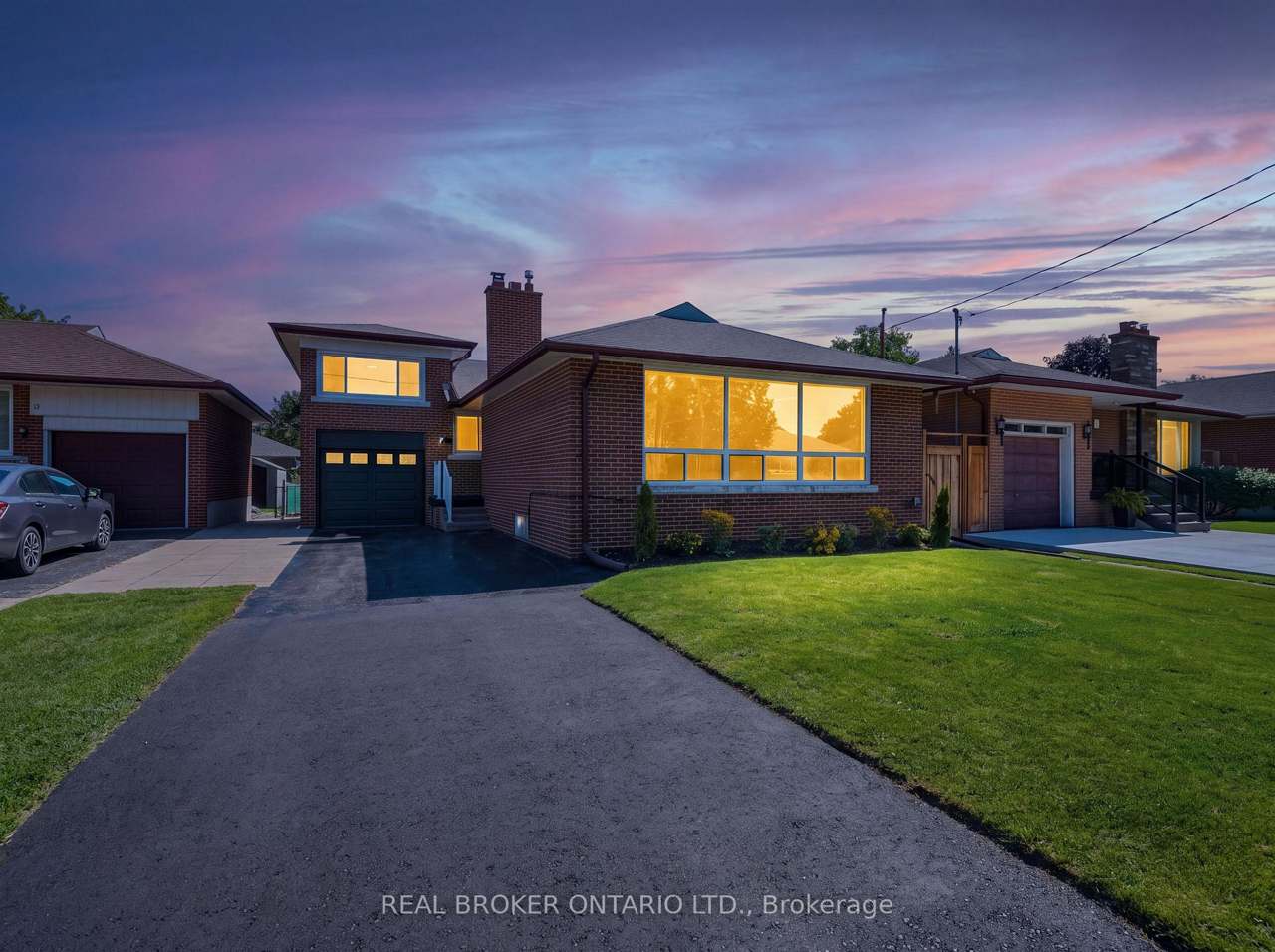 7 Allison Drive, Toronto, ON M8Z 3Z9