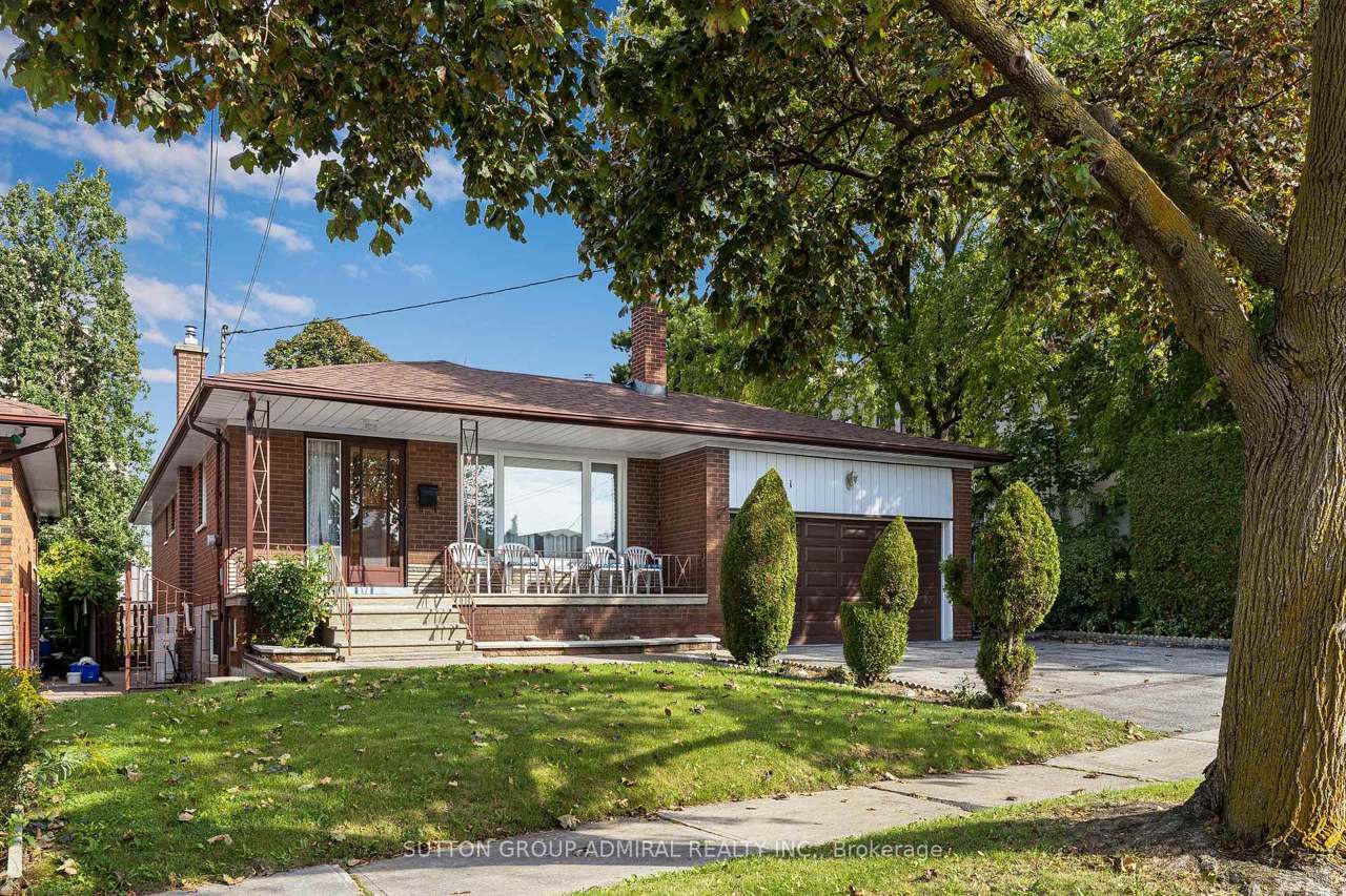201 Derrydown Road, Toronto, ON M3J 1S2