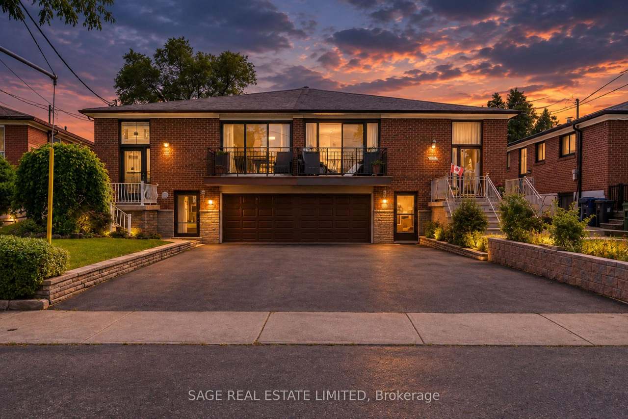 21 Debby Court, Toronto, ON M9N 2L7