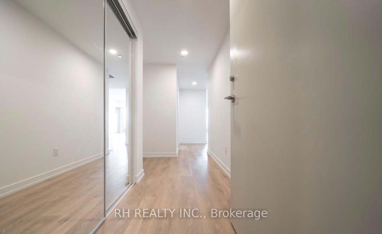 1100 Sheppard Avenue W 925, Toronto, ON M3K 0E4