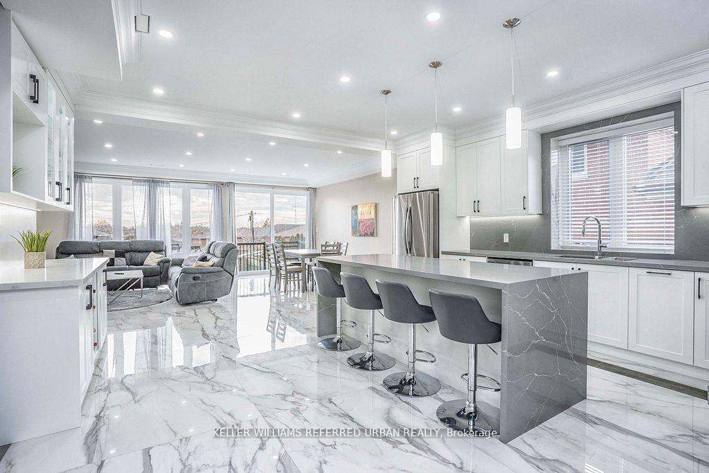 83 Floral Parkway, Toronto, ON M6L 2C3