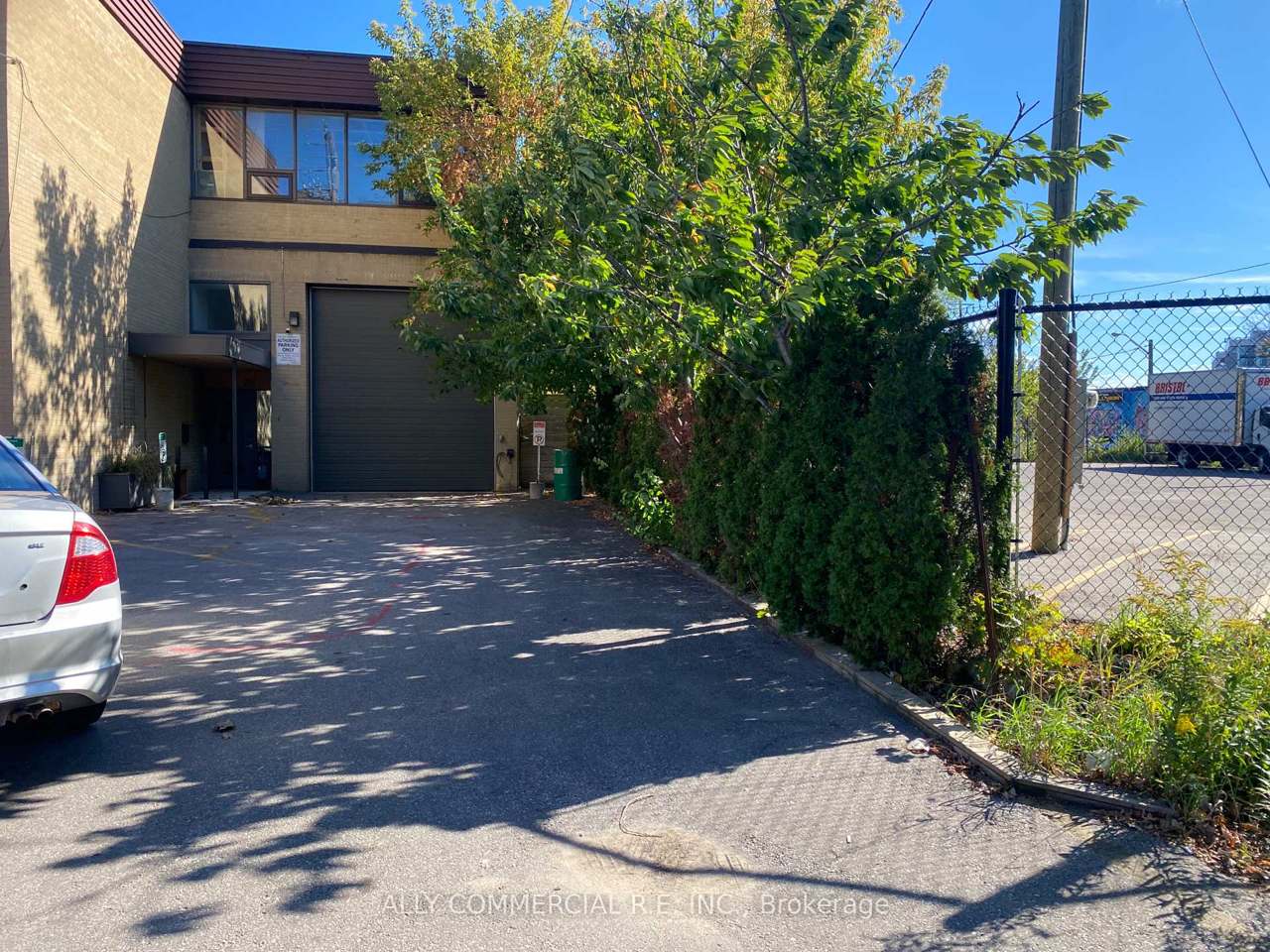 95 Pelham Avenue, Toronto, ON M6N 1A5
