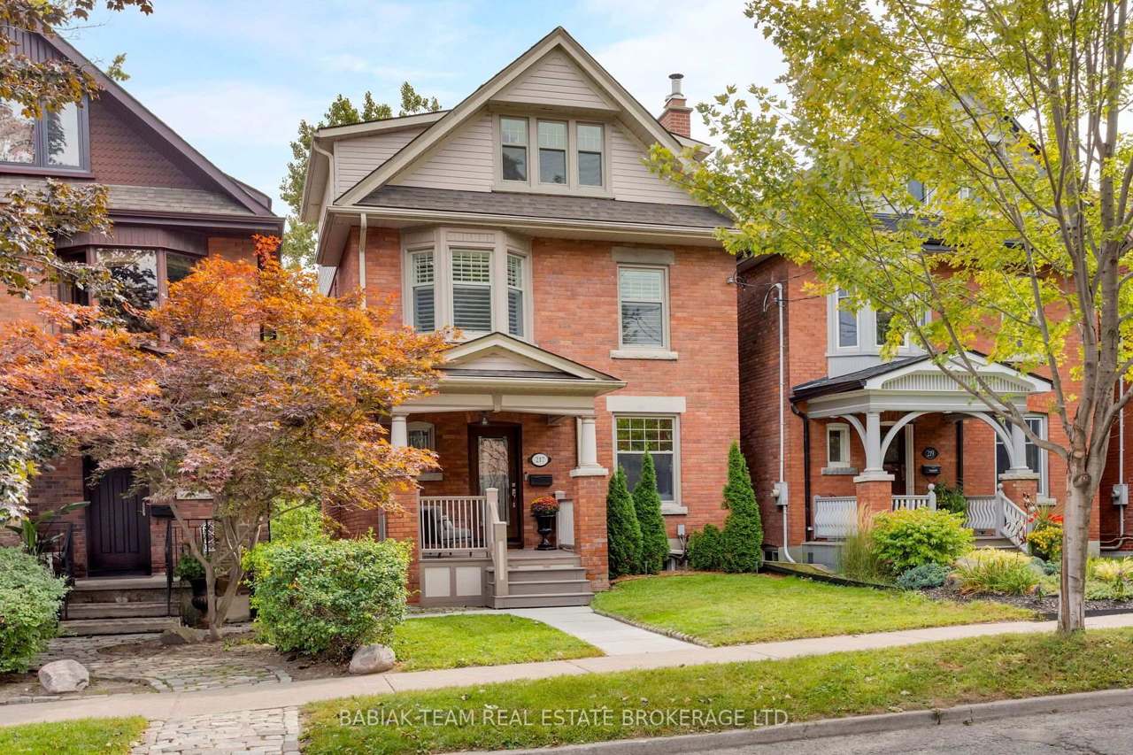 217 Humberside Avenue, Toronto, ON M6P 1K9