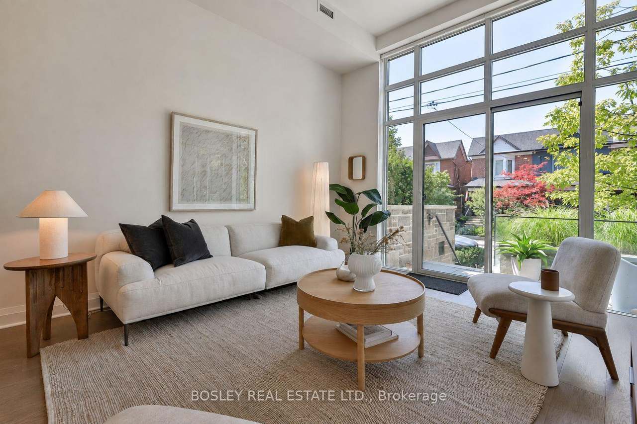 245 Perth Avenue 102, Toronto, ON M6P 3X9