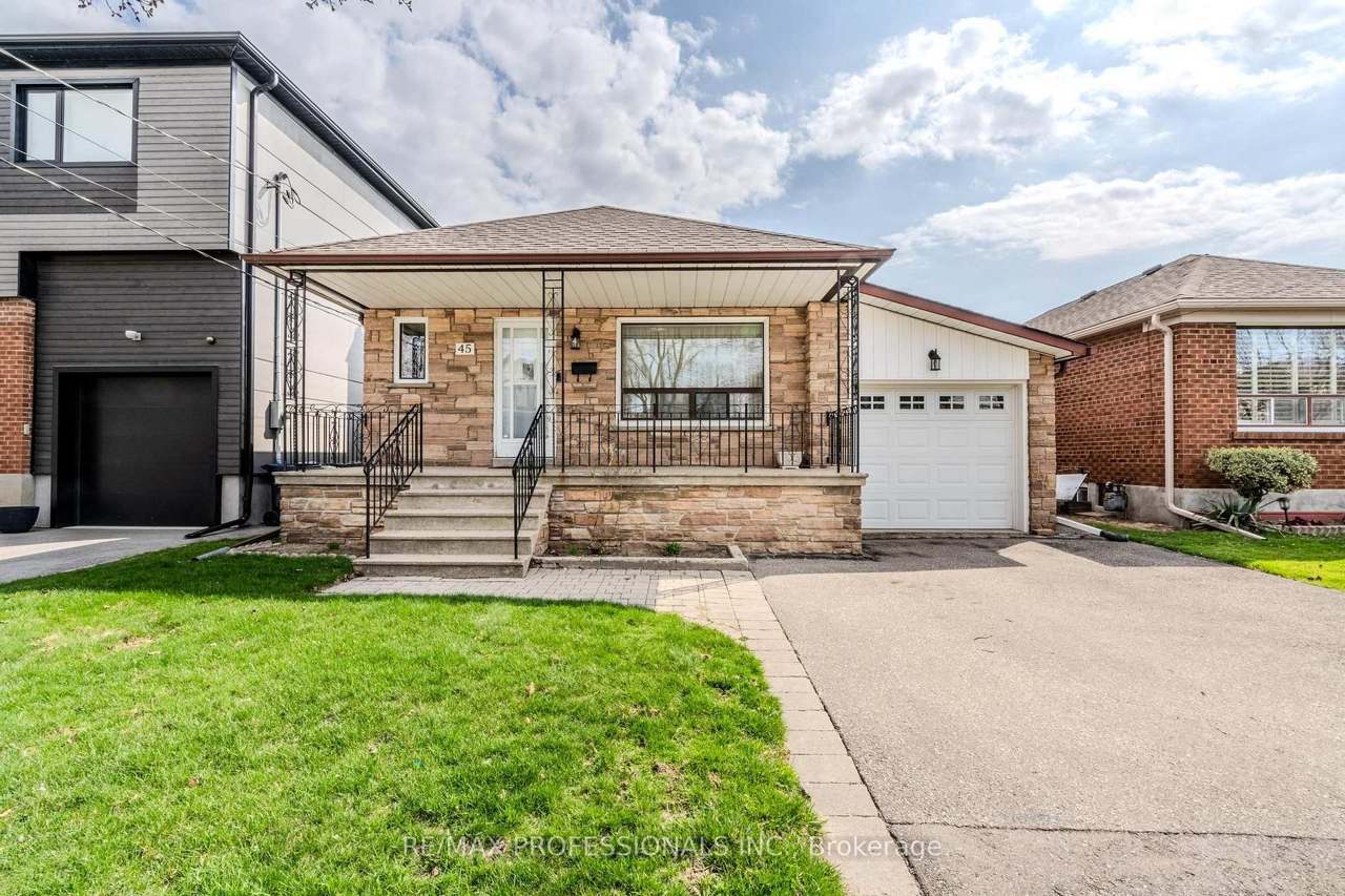 45 Chartwell Road, Toronto, ON M8Z 4E9