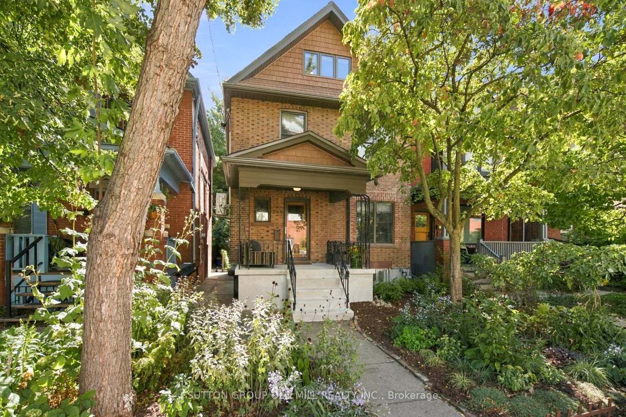 245 St Johns Road, Toronto, ON M6P 1V3
