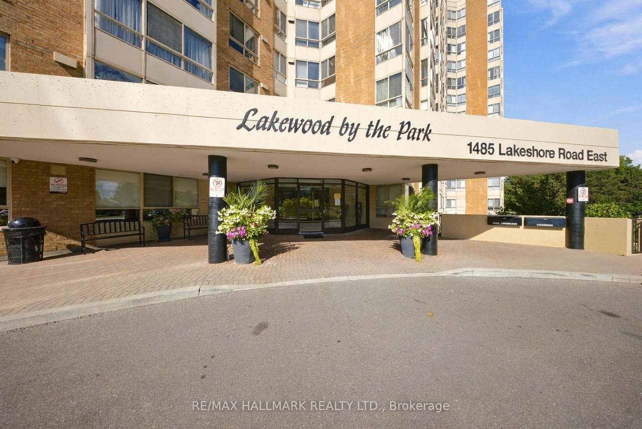 1485 Lakeshore Road E 903, Mississauga, ON L5E 3G2