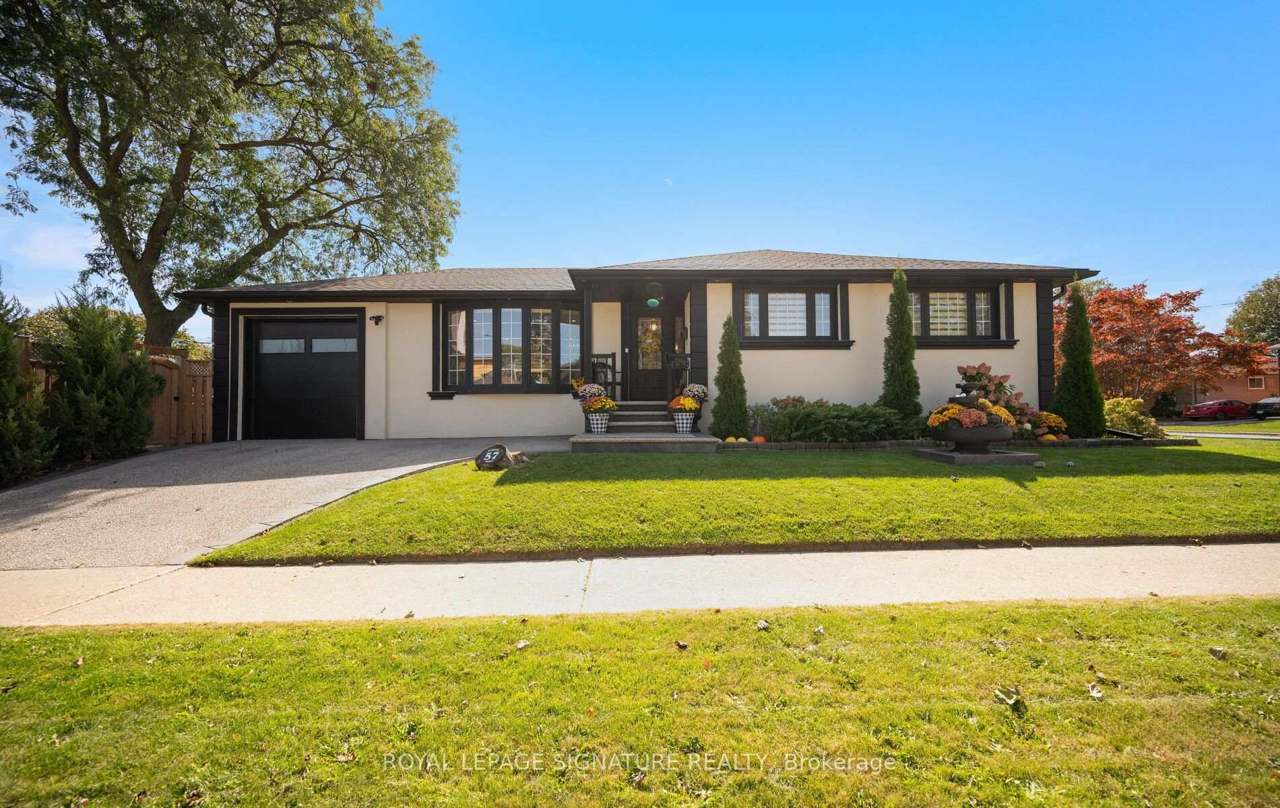 57 Sabrina Drive, Toronto, ON M9R 2J8