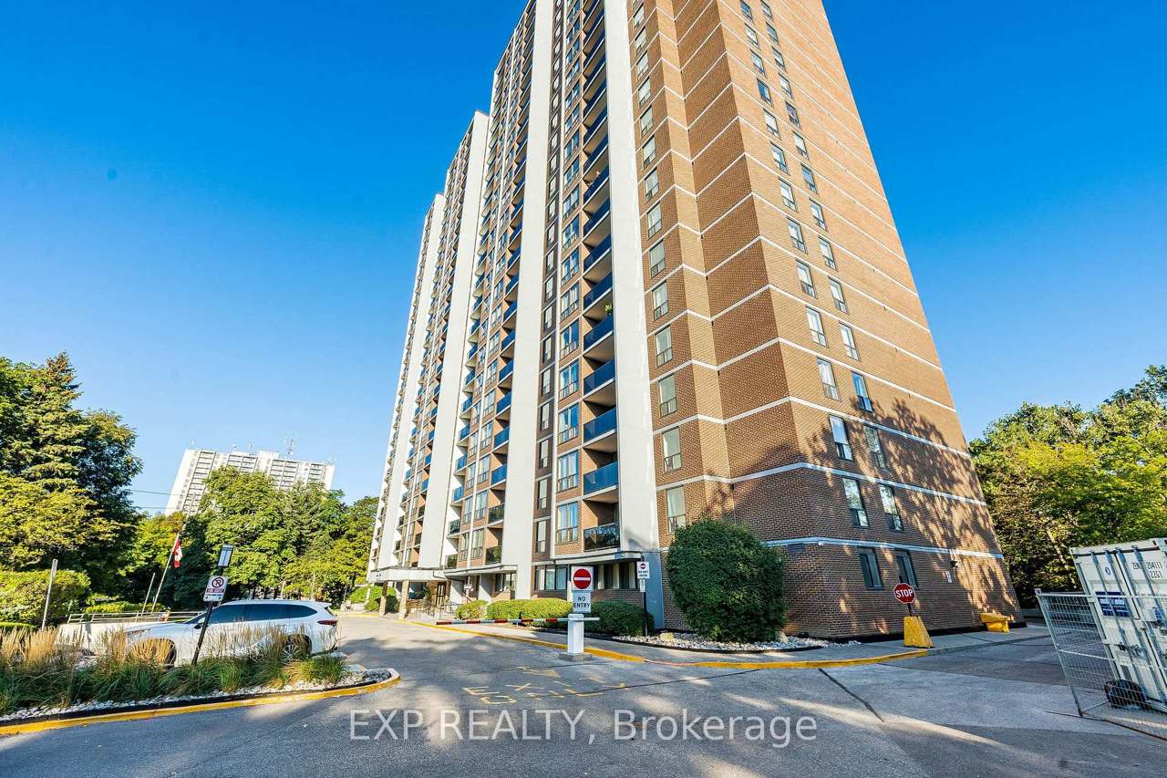 85 Emmett Avenue 2412, Toronto, ON M6M 5A2