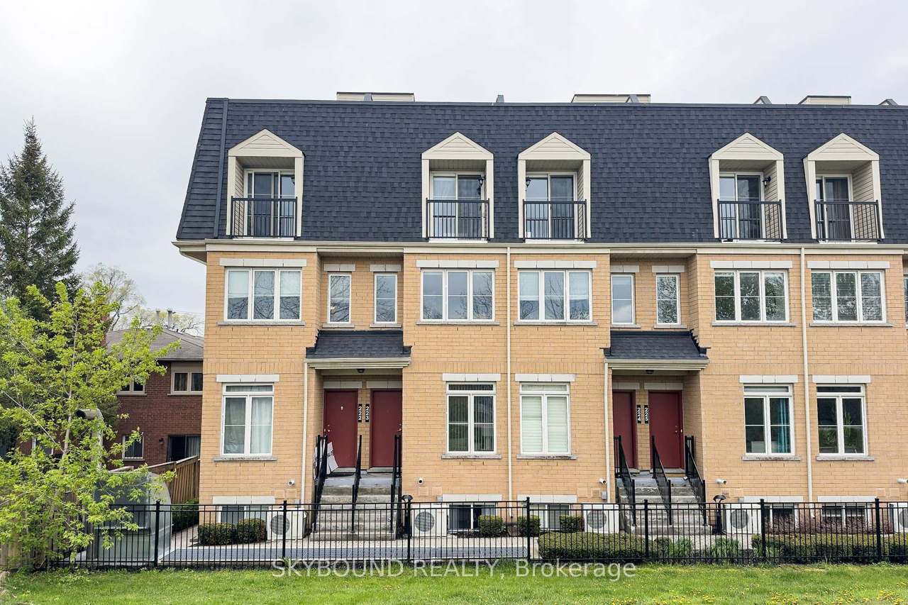 380 Hopewell Avenue, Toronto, ON M6E 2S2