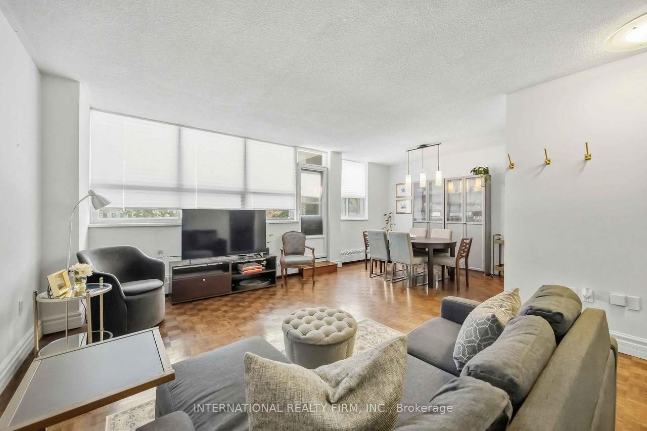151 La Rose Avenue E 101, Toronto, ON M9P 1B3