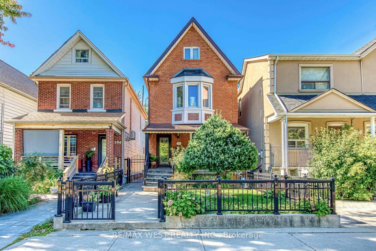 396 Bartlett Avenue N, Toronto, ON M6H 3G7