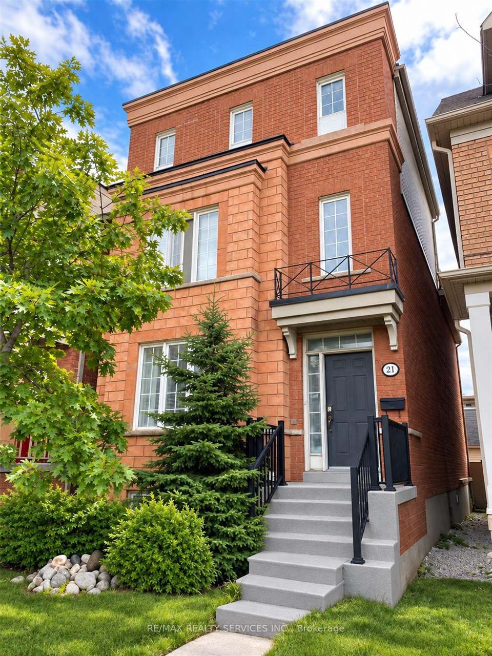 21 Delabo Drive, Toronto, ON M3J 3S5