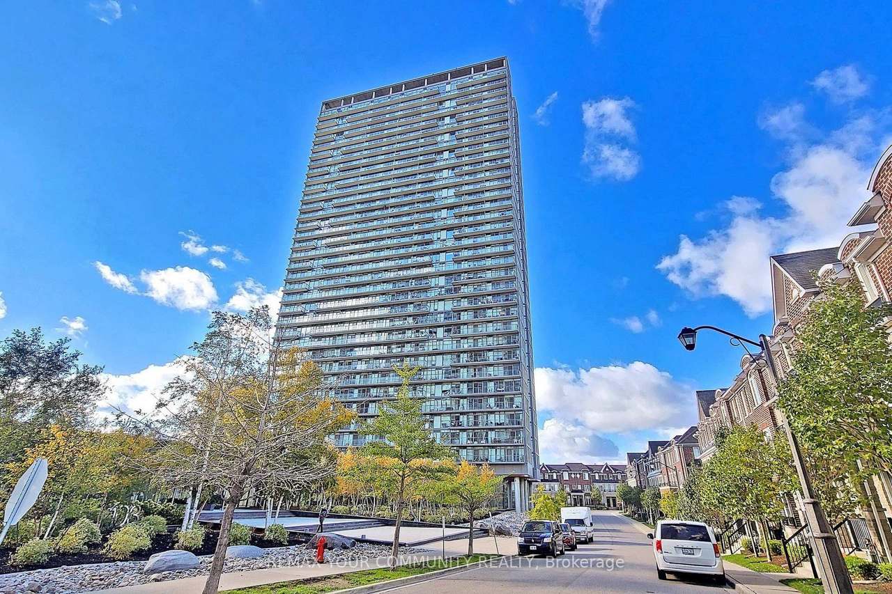 105 The Queensway Avenue 2304, Toronto, ON M6S 5B5