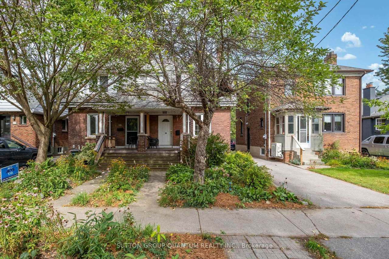 18 Albani Street, Toronto, ON M8V 1X2